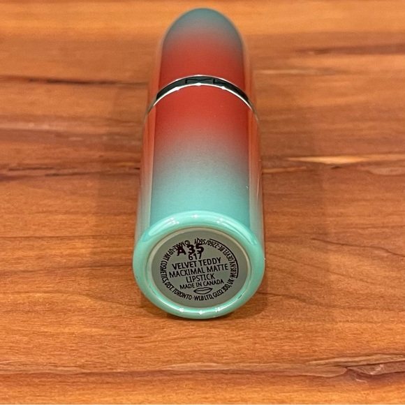 NWT MAC COSMETICS Macximal Matte Lipstick Full Size Limited Edition Velvet Teddy - Picture 6 of 9